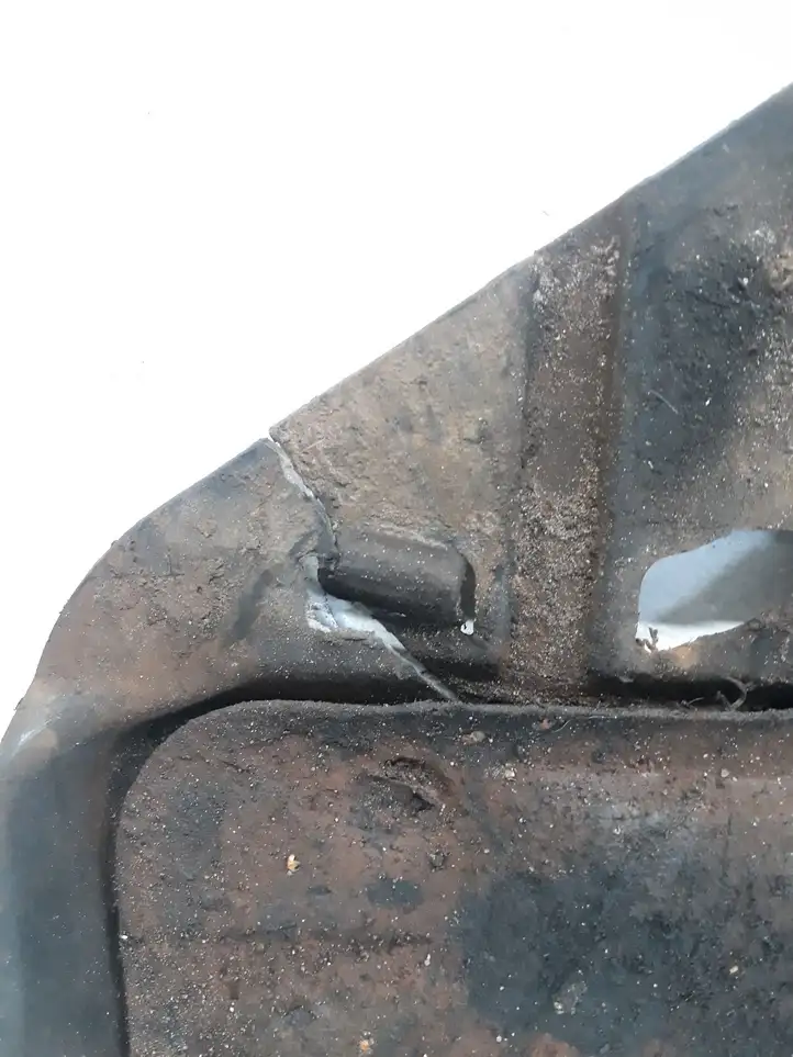 Volvo V50 (2004 - 2008) Защита двигателя — фото 5