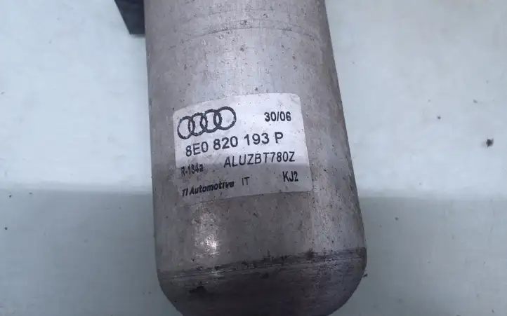 Audi A4 S4 B7 8E 8H (2004 - 2009) 8E0820193P Осушитель кондиционера — фото 4