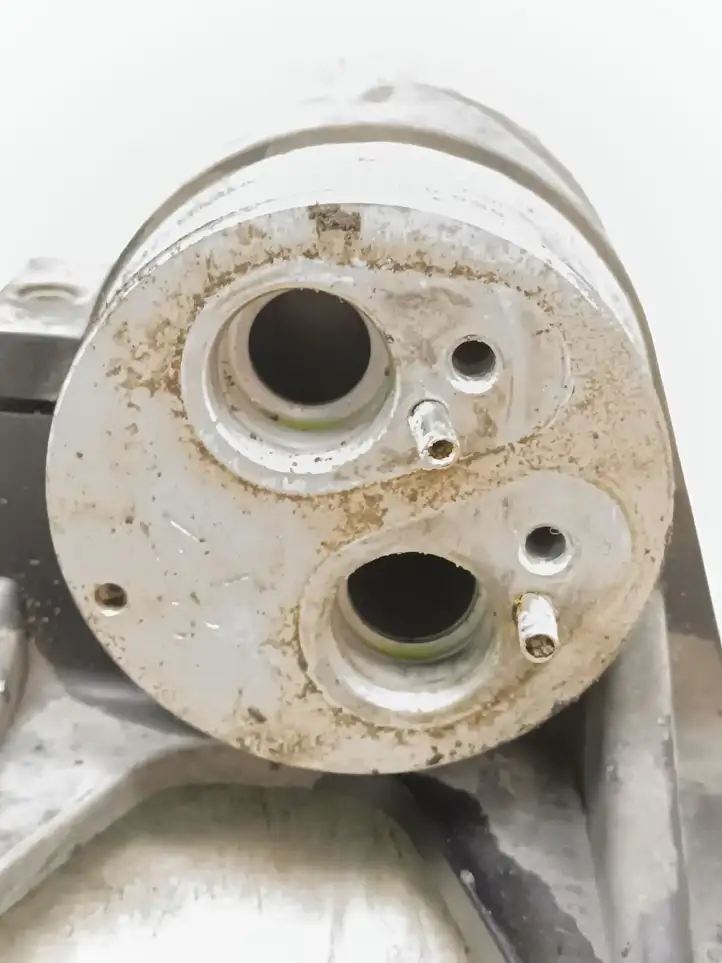 Audi A4 S4 B7 8E 8H (2004 - 2009) 8E0820193E Осушитель кондиционера — фото 3