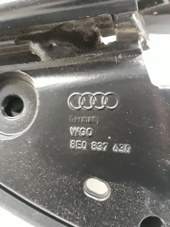 Audi A4 S4 B7 8E 8H (2004 - 2009) 8E0837630 Рамка стекла передней двери — фото 3