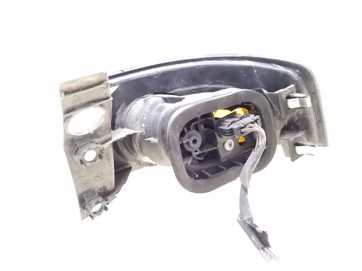 Seat Ibiza III (6L) (2002 - 2008) 6L6945095E Задний фонарь в кузове — фото 3