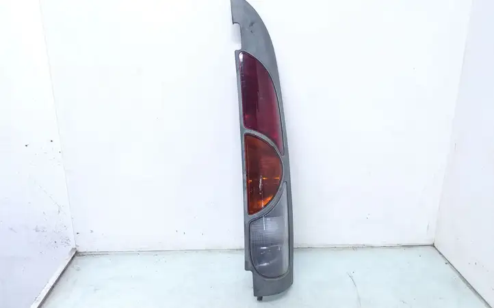 Renault Kangoo I (1997 - 2003) 7700308714 Задний фонарь в кузове — фото 1
