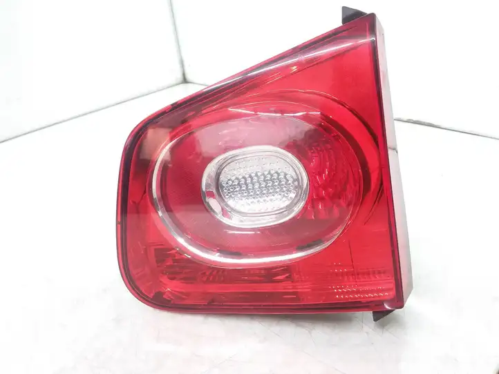 Volkswagen Tiguan (2007 - 2011) 5N0945094B Задний фонарь в крышке багажника — фото 1
