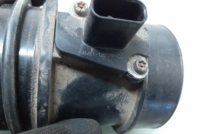 Ford Focus (2005 - 2008) 4M5112B579CC Датчик массового расхода воздуха — фото 4