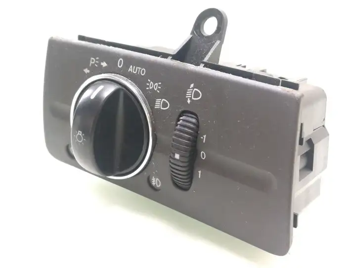 Mercedes-Benz E W211 (2002 - 2009) 2115450904 Включатель фонарей — фото 1