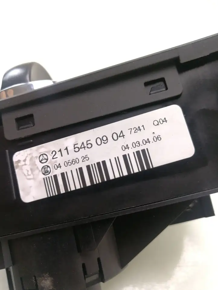 Mercedes-Benz E W211 (2002 - 2009) 2115450904 Включатель фонарей — фото 4