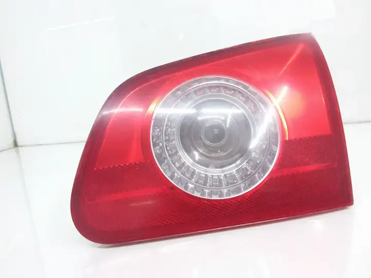 Volkswagen PASSAT B6 (2005 - 2010) 3C9945094 Задний фонарь в крышке багажника — фото 4