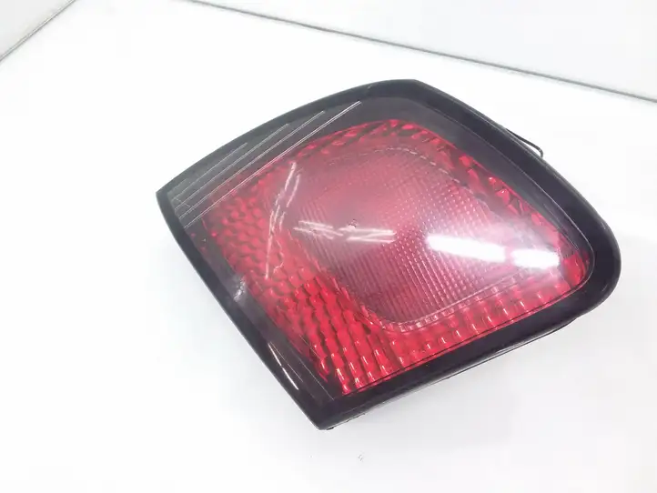 Nissan Primera (2000 - 2001) 265559F510 Задний фонарь в крышке багажника — фото 3