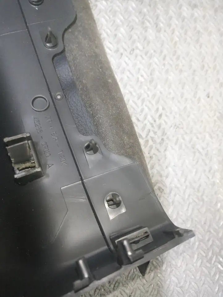 Toyota Corolla Verso AR10 (2004 - 2009) 452860F010A Обшивка рулевой колонки — фото 2