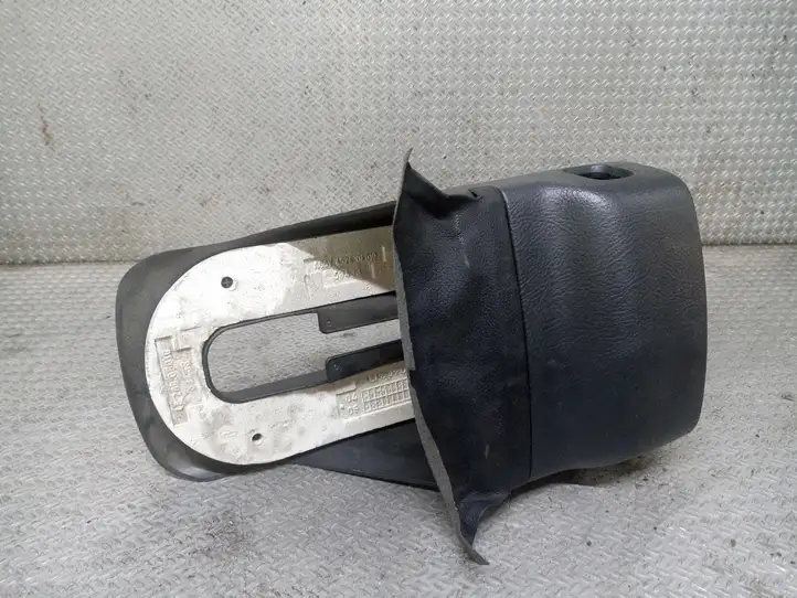 Toyota Corolla Verso AR10 (2004 - 2009) 452860F010A Обшивка рулевой колонки — фото 3