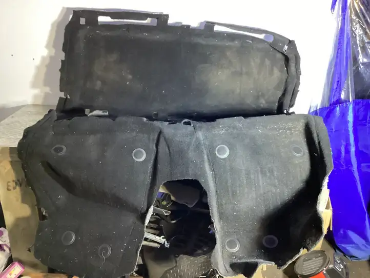 Tesla Model S (2016 - 2021) 104758200E Ковролин салона — фото 1