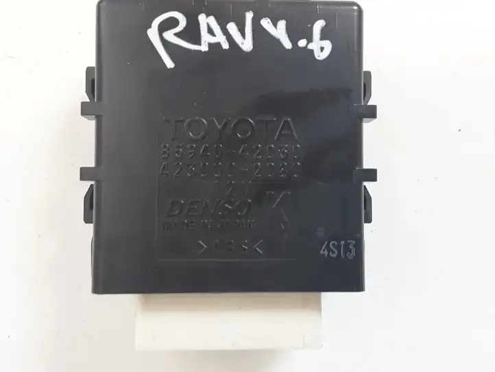 Toyota RAV 4 (XA40) (2012 - 2018) 8594042030 Реле интервала стеклоочистителей — фото 1