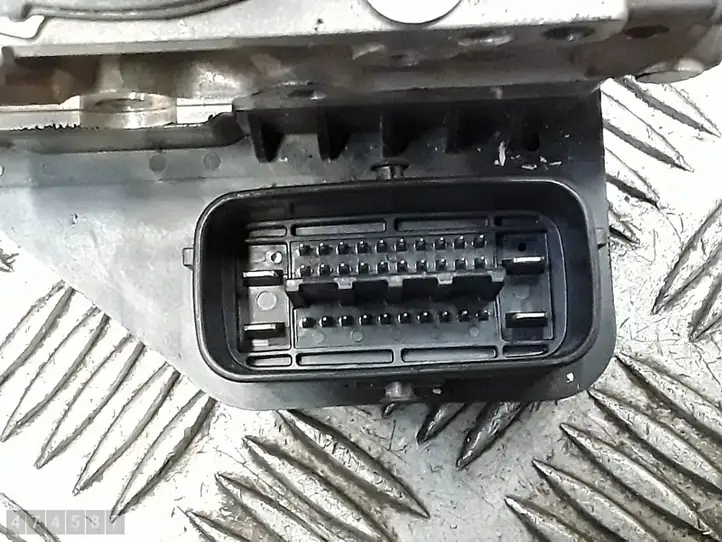 Isuzu D-Max (2012 - 2019) ABS блок — фото 4