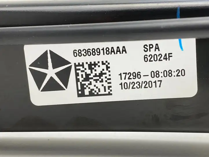 Chrysler Pacifica (2016 - ) 68369596AA Электродвигатель раздвижной двери — фото 4