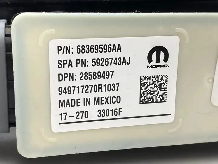 Chrysler Pacifica (2016 - ) 68369596AA Электродвигатель раздвижной двери — фото 5