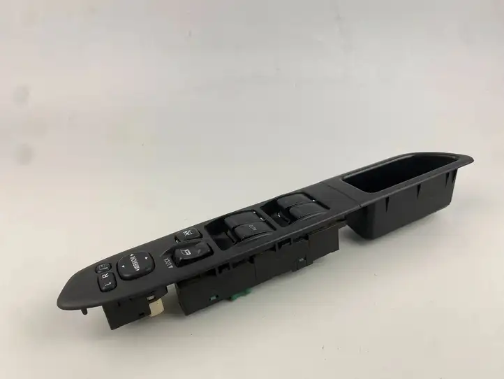 Subaru Forester SG (2006 - 2008) Кнопка стеклоподъемников — фото 1