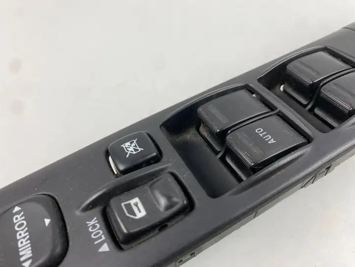 Subaru Forester SG (2006 - 2008) Кнопка стеклоподъемников — фото 7