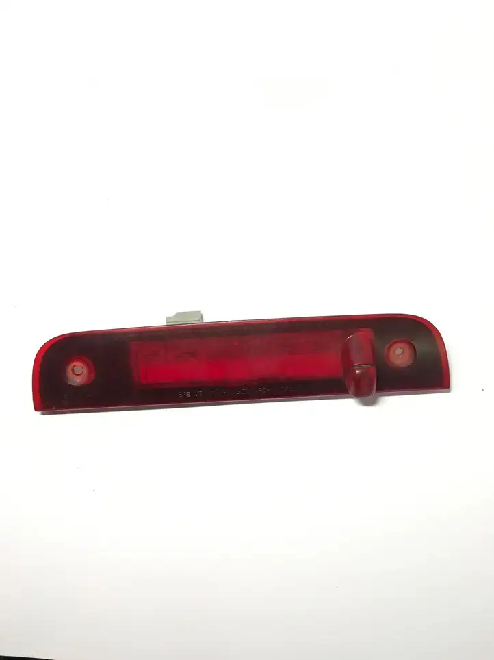 Dodge Nitro (2006 - 2011) 9939290000 Дополнительный стоп фонарь — фото 1