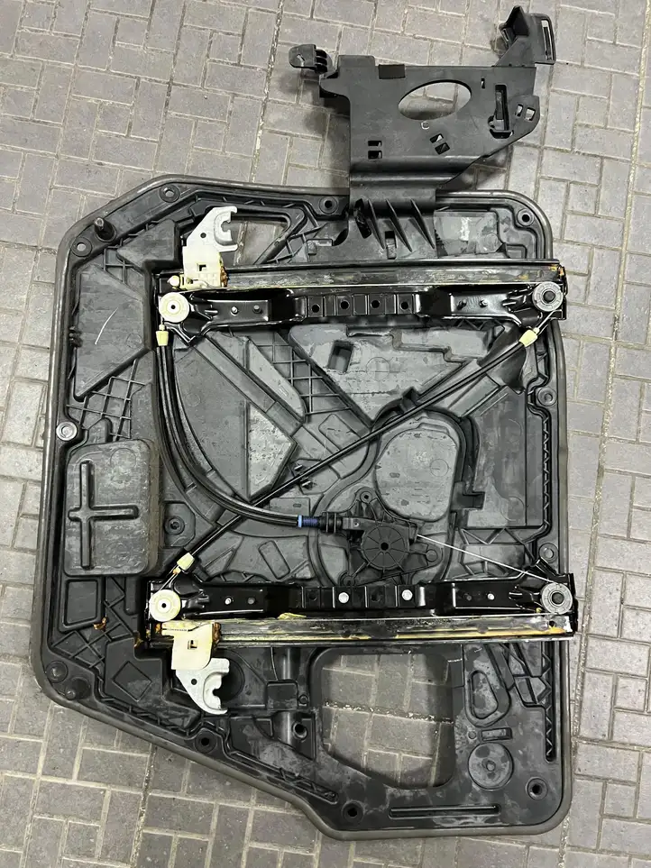 Chrysler Grand Voyager V (2007 - 2010) 3016661G Стеклоподъемник раздвижной двери(без двигателя) — фото 1