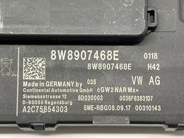 Audi A4 S4 B9 (2015 - 2019) 8W8907468E Модуль Gateway — фото 3