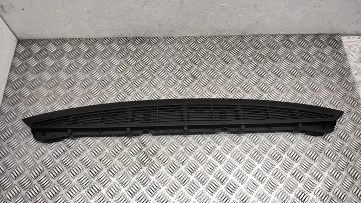 BMW 5 F10 F11 (2009 - 2016) 51469116274 Решетка в подоконнике — фото 2