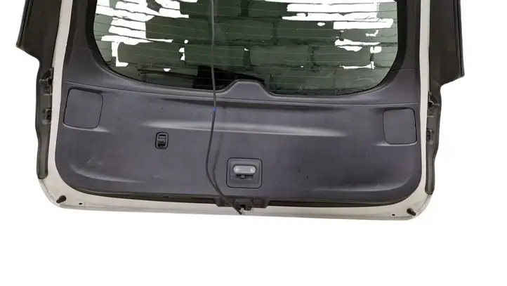 Subaru Forester SK (2018 - 2025) Крышка багажника — фото 6
