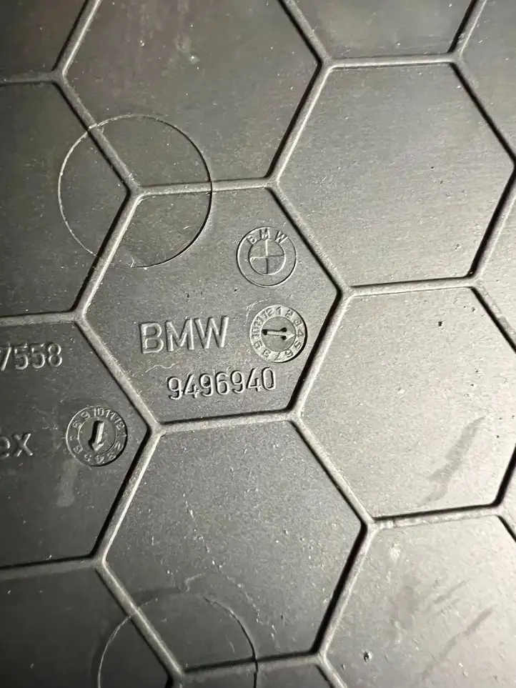 BMW X1 U11 (2022 - ) 9496940 Коврик ящика — фото 3