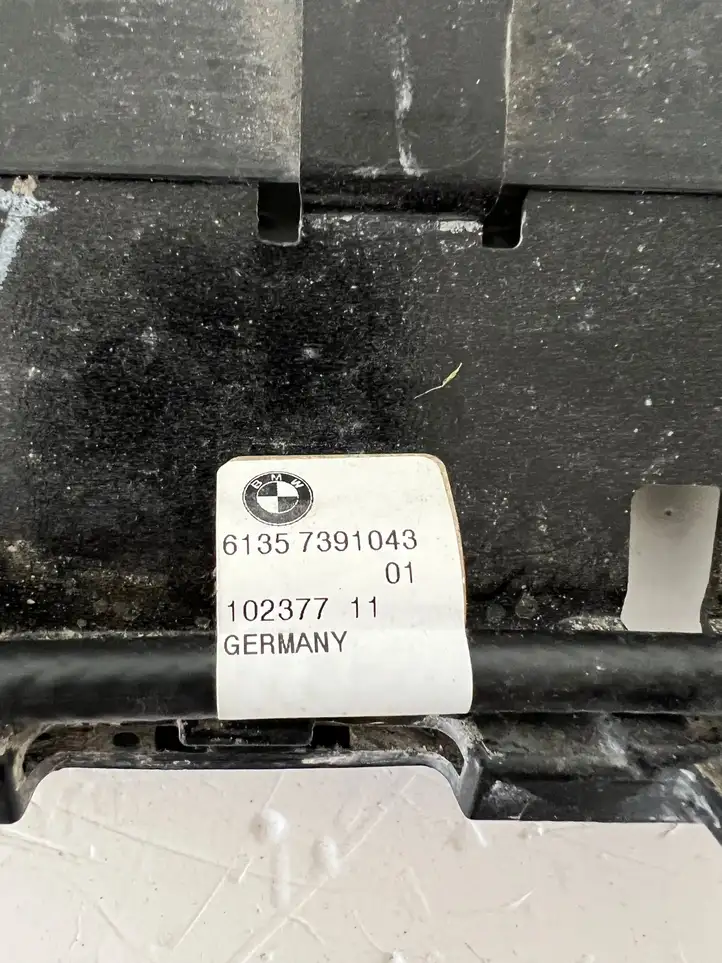BMW 5 G30 G31 (2016 - ) 8064714 Кронштейн заднего бампера — фото 5