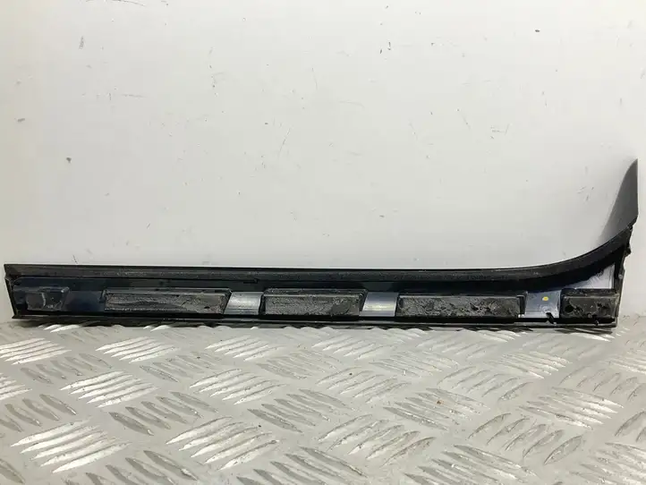 Volkswagen PASSAT B8 (2015 - ) 3G9805945 Накладка заднего стекла — фото 6