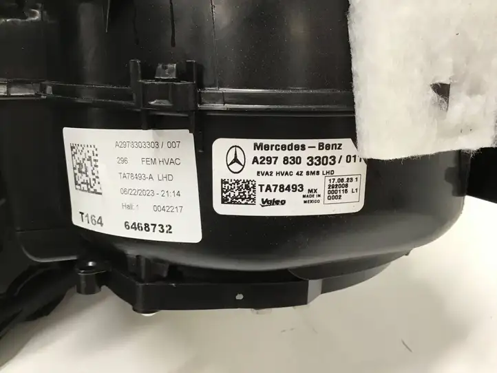 Mercedes-Benz EQS V297 (2021 - ) A2978303303 Комплект системы вентиляции салона — фото 6