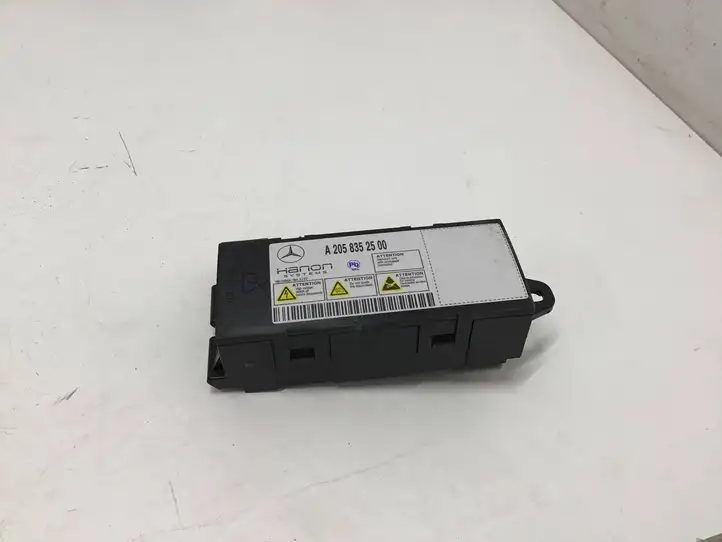 Mercedes-Benz EQS V297 (2021 - ) A2058352500 Датчик качества воздуха — фото 1