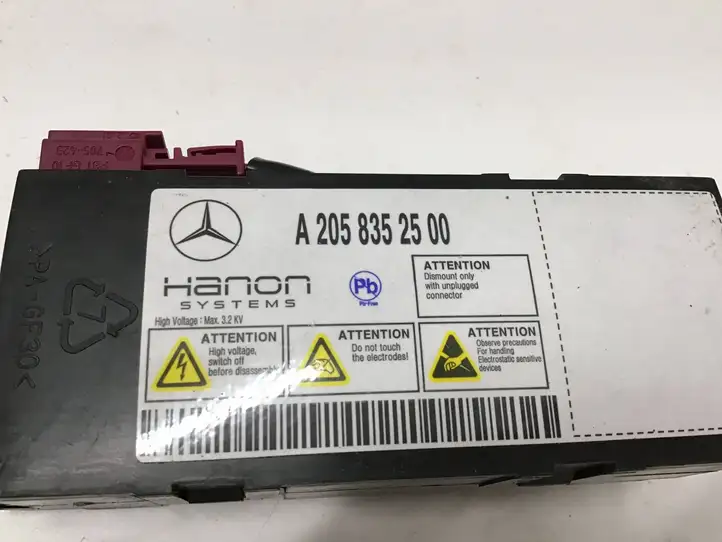 Mercedes-Benz EQS V297 (2021 - ) A2058352500 Датчик качества воздуха — фото 2
