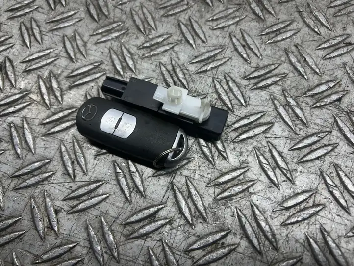 (2012 - 2015) KD45676NX Антенна системы Keyless — фото 3