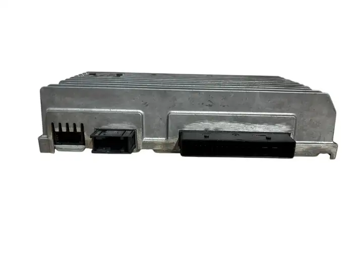 Audi A5 8T 8F (2007 - 2011) 8T0035223T Усилитель звука — фото 3