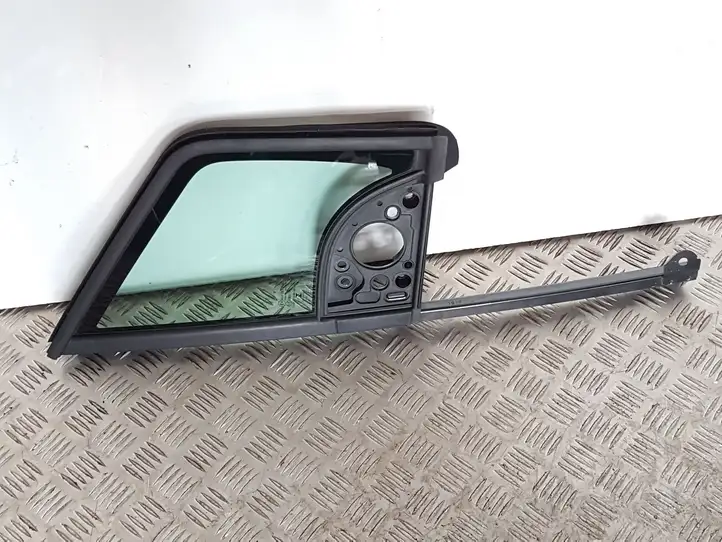 Opel Combo E (2018 - ) 9818042180 Форточка двери — фото 1
