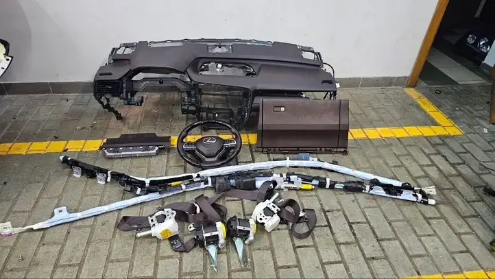 Lexus RX 450H (2015 - 2019) 7X1780P Комплект подушек безопасности с торпедой — фото 1
