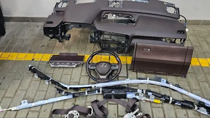 Lexus RX 450H (2015 - 2019) 7X1780P Комплект подушек безопасности с торпедой — фото 3