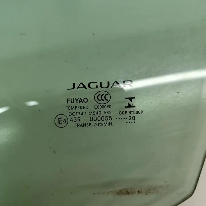 Jaguar F-Type (2019 - ) EX5321411BA Стекло передней двери — фото 6