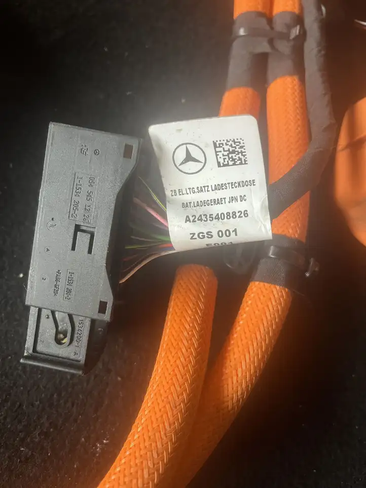 Mercedes-Benz EQB (2021 - ) A2435408826 Зарядный разъем электромобиля — фото 6
