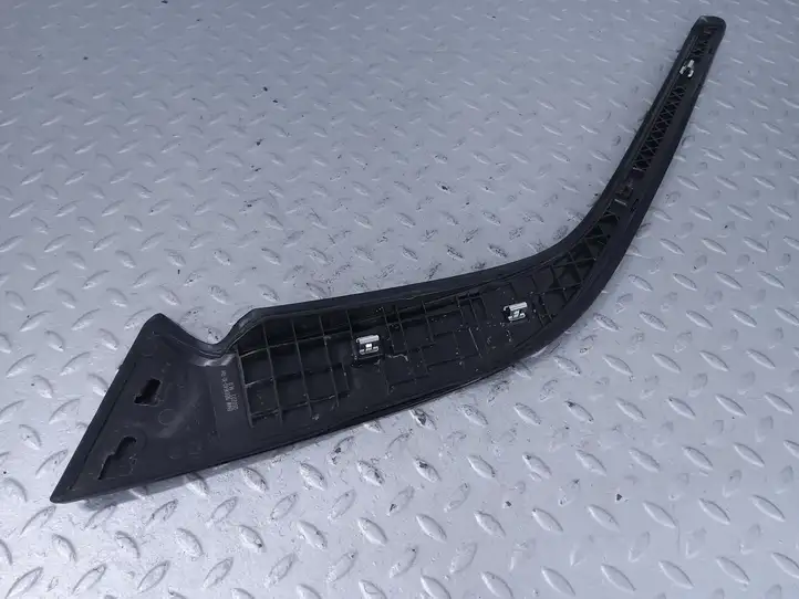 BMW XM (2022 - ) 51379881640 Облицовка заднего бокового стекла — фото 3