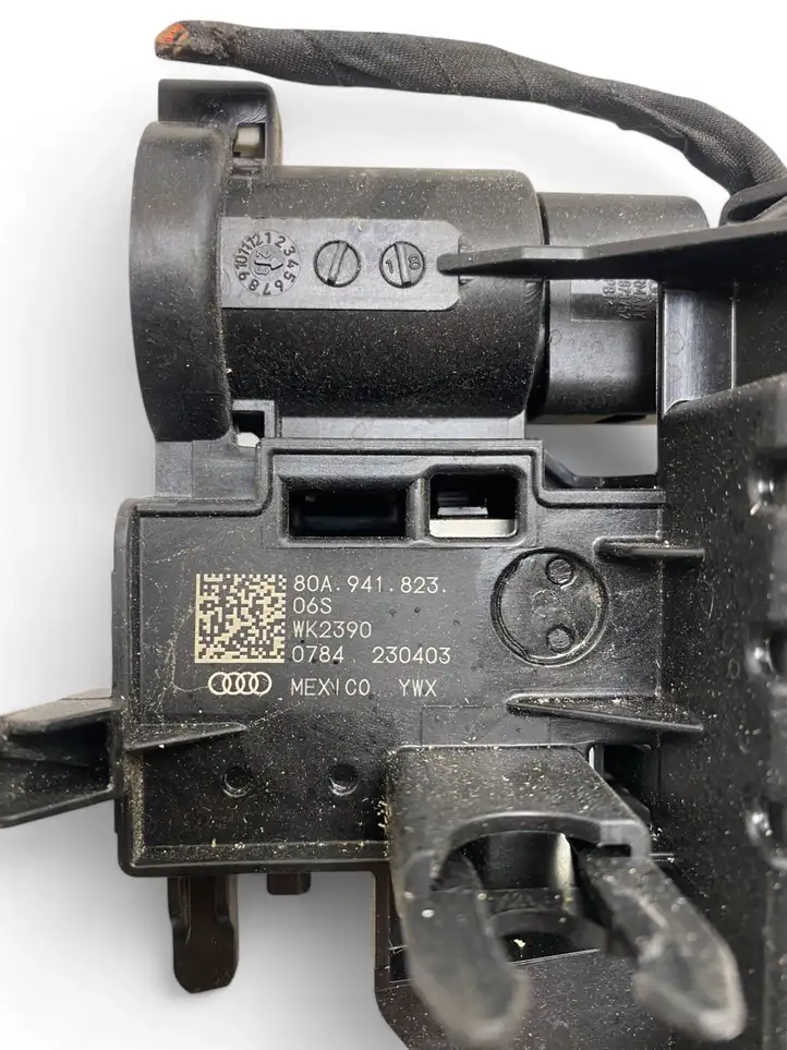 Audi Q5   80A941823 Реле выравнивания тока