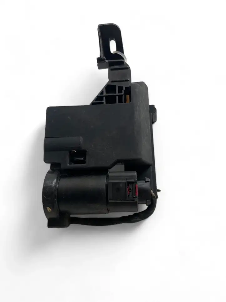 Audi Q5   80A941823 Реле выравнивания тока