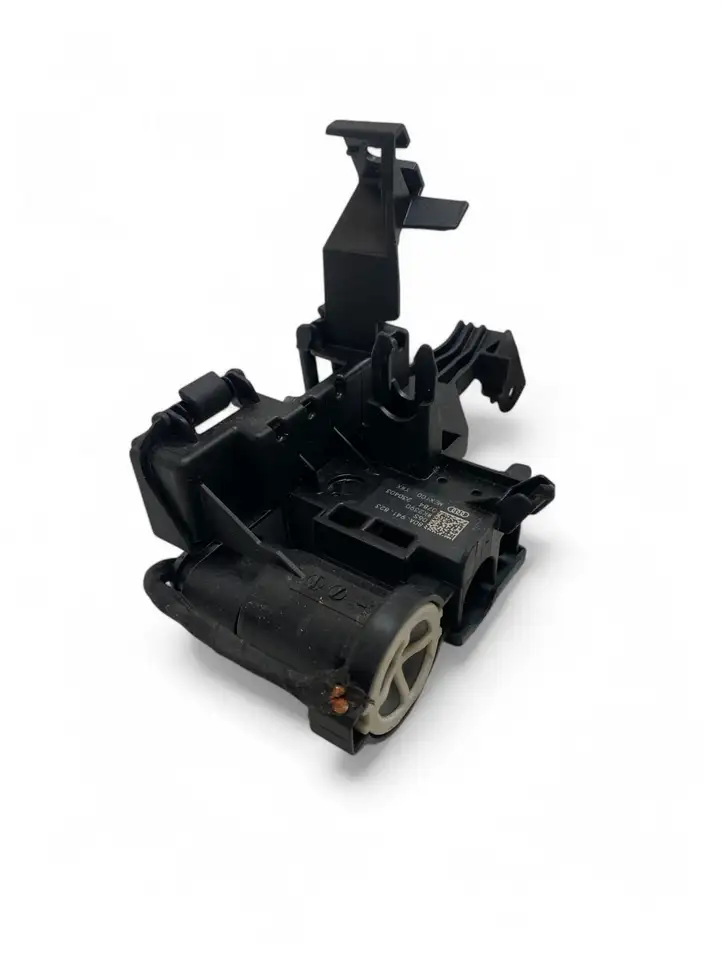 Audi Q5   80A941823 Реле выравнивания тока