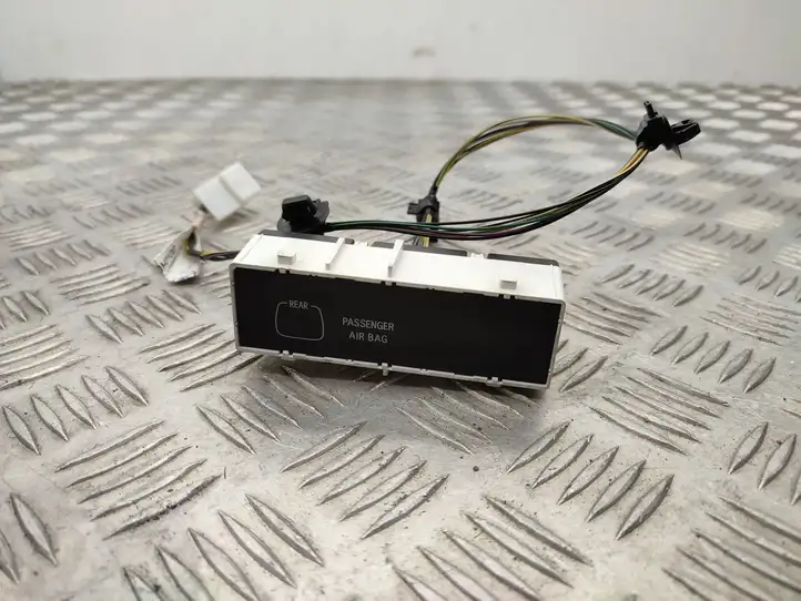 Citroen C1 (2014 - )  AM1306161904 Реле предупреждения об ремнях безопасности