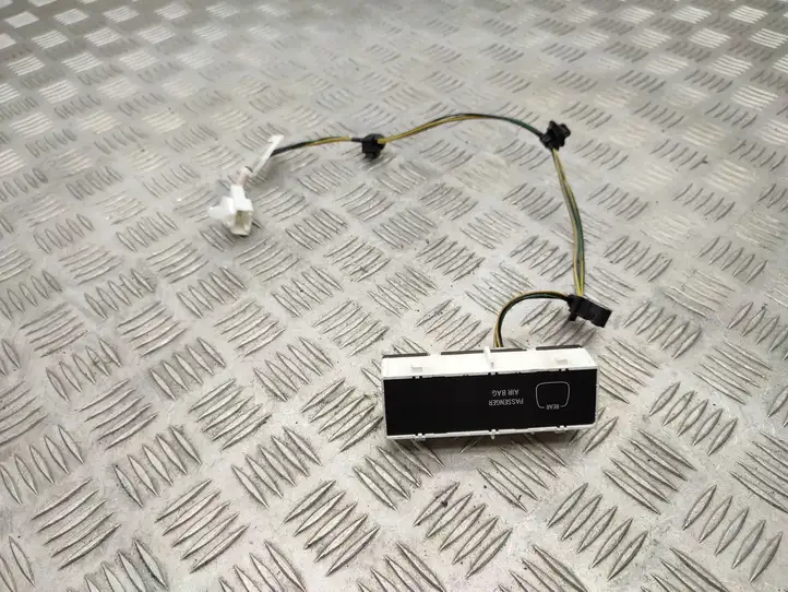 Citroen C1 (2014 - )  AM1306161904 Реле предупреждения об ремнях безопасности