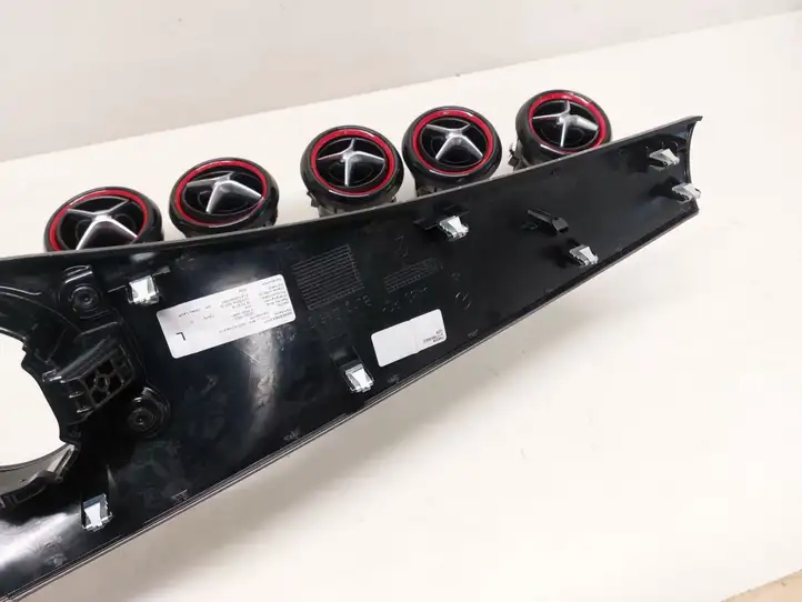 Mercedes-Benz CLA C117,X117,W117 (2013 - 2019) Отделка внутренней панели салона — фото 11