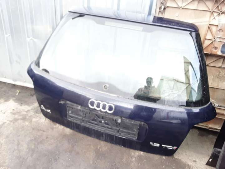 Audi A4 S4 B5 8D Galinis dangtis (bagažinės)