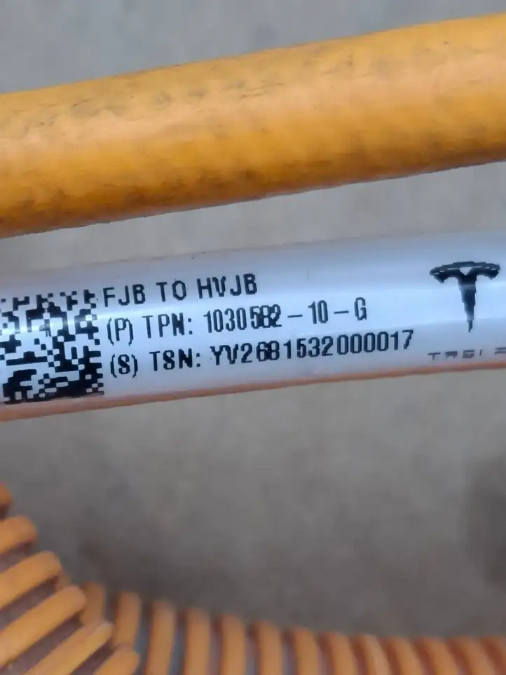 Tesla Model S (2012 - 2016) 103058210G Прочая электропроводка — фото 5