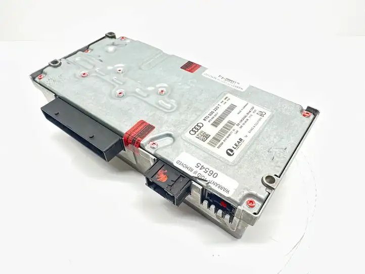 Audi A5 8T 8F (2007 - 2011) 8T0035223T Усилитель звука — фото 3