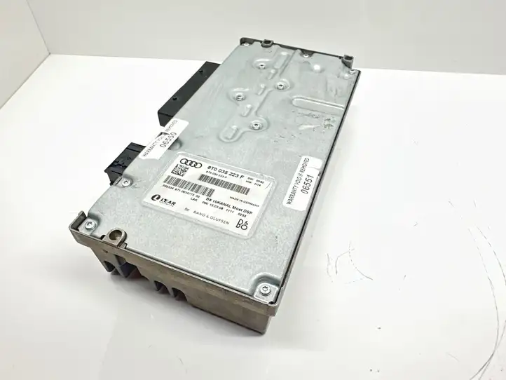 Audi A5 8T 8F (2007 - 2011) 8T0035223F Усилитель звука — фото 2
